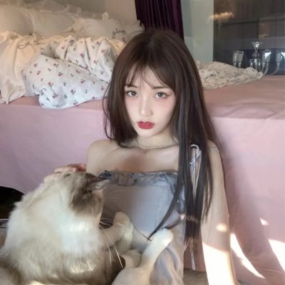 绿杨移作两家春